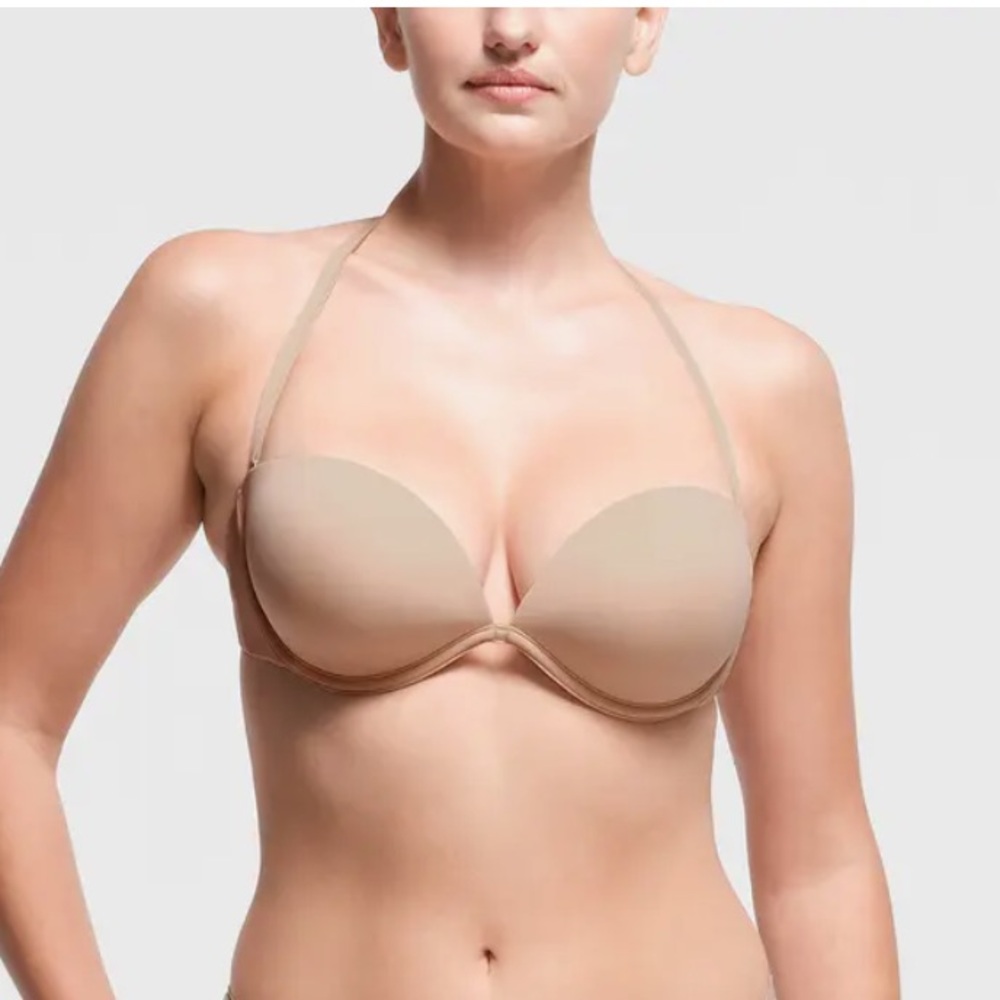 SKIMS Underwire Multi-Way Bra ❤️IN STORES NWT❤️